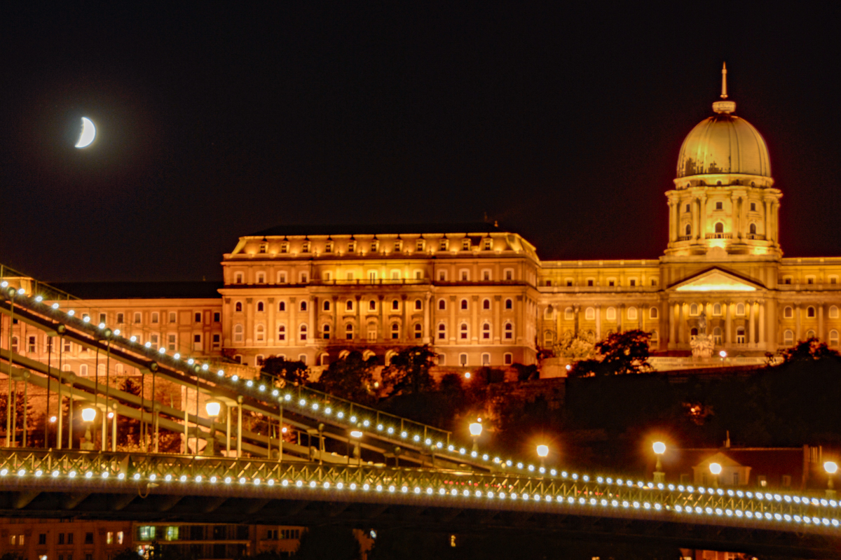The Chain Bridge, Budapest 2008